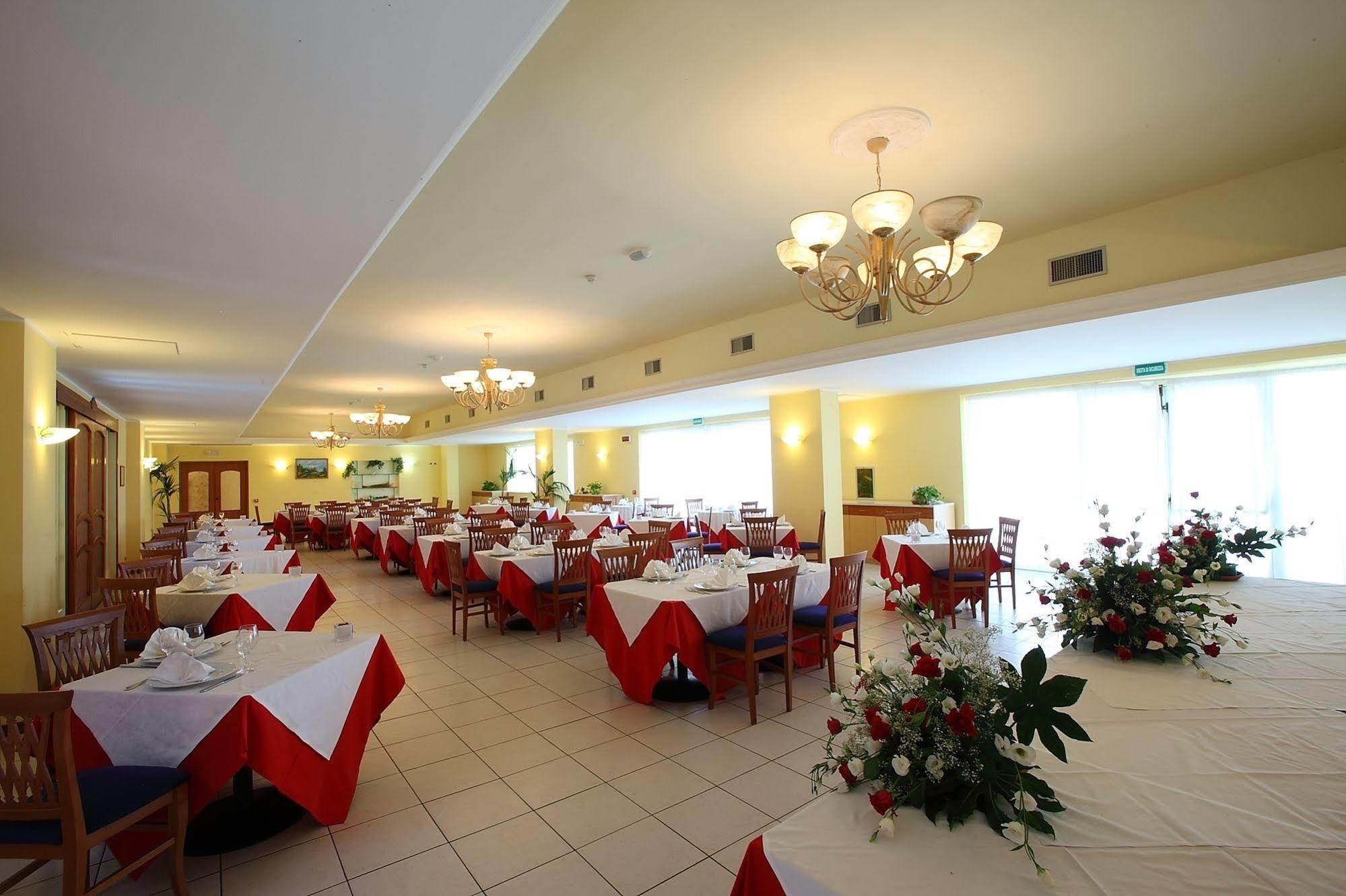 Partenone Resort Hotel Riace Marina Eksteriør billede