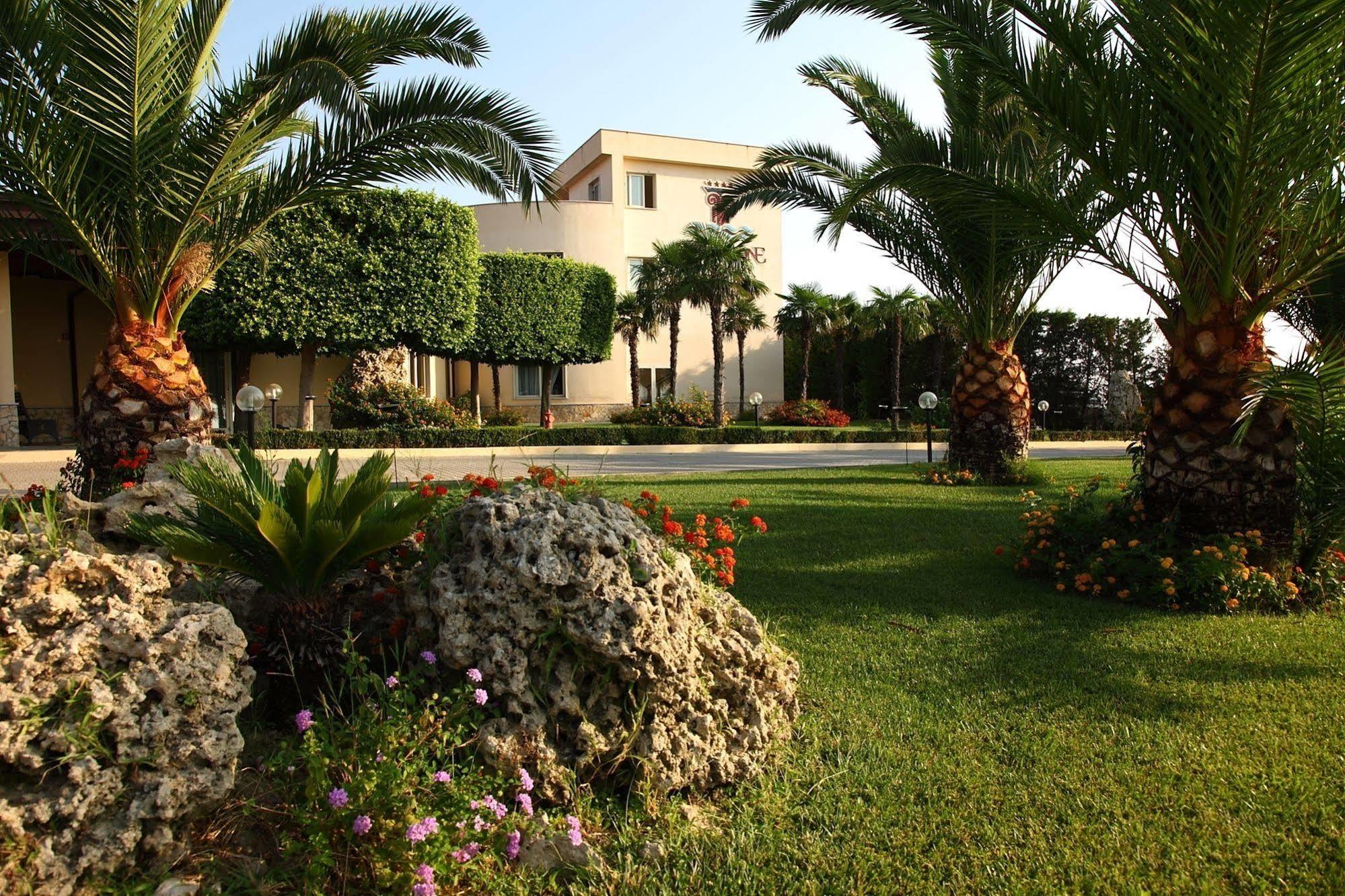 Partenone Resort Hotel Riace Marina Eksteriør billede